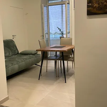 Centro & Mare Iii سافونا